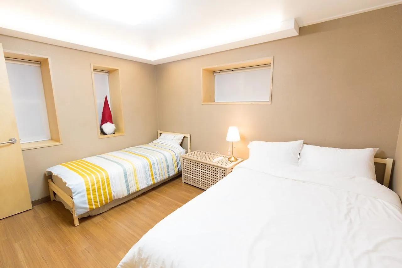 Апартаменты Отель House Sarah In Myeongdong 3 Сеул